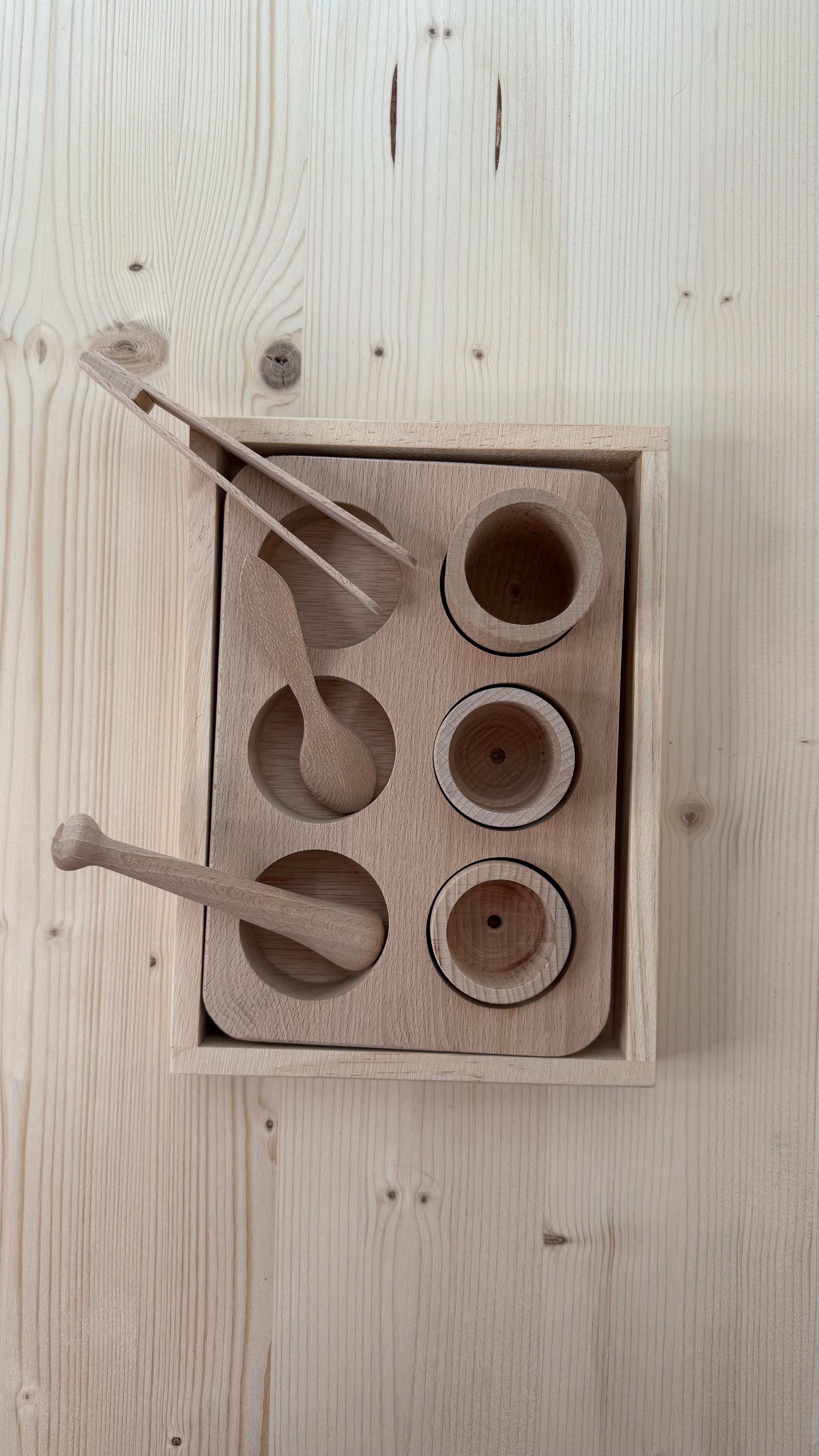 Entdecker-Set aus Holz – Sortieren, Greifen & Experimentieren